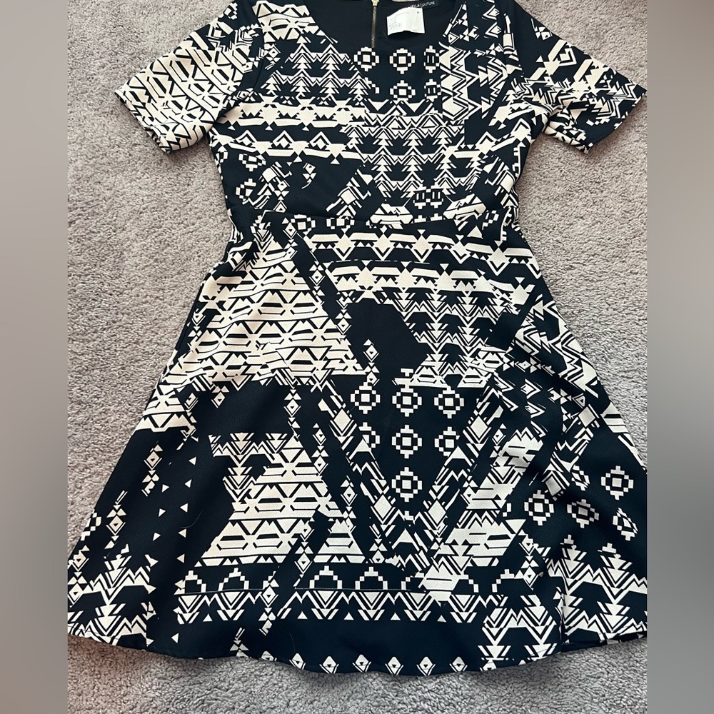 Brand New Jellacatoure Dress